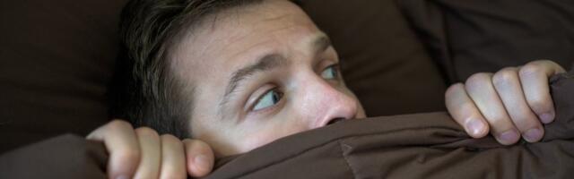 „Väike varustus teeb asja tunduvalt lihtsamaks.“ Parimad sekspoosid paarikestele, kelle mees suurusega ei hiilga