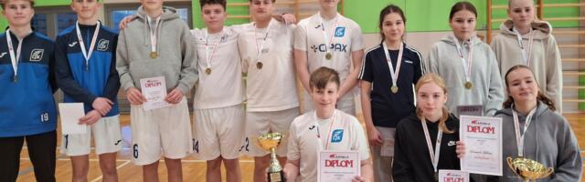 Läänemaa põhikoolinoored võistlesid saalijalgpallis