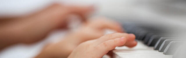 Virumaa Muusikafestivali lõpetab Eesti Rahvusmeeskoor pühade tervitusega Narva linnarahvale