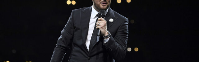 VIDEO | Michael Buble sattus koledasse skandaali: fännid muretsevad muusiku naise ohutuse pärast
