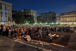 Mis on must-valge maailmapildi juures valesti?