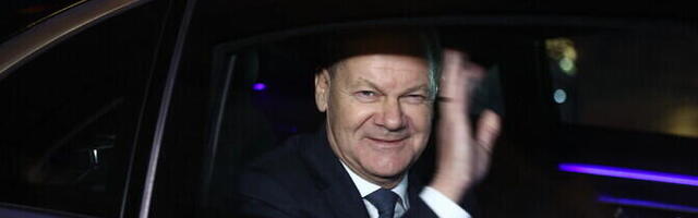 Бундестаг выразил недоверие канцлеру ФРГ Шольцу