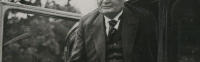 President Pätsi autojuhi 35 aastat avaldamist oodanud lood. „Ta ütles, et ei tea, kas tagasi tuleb“