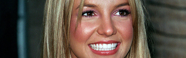EESTIS NÄEB skandaalset dokumentaalfilmi eeskoste all olevast Britney Spearsist