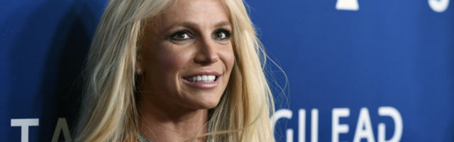 KLÕPS | Britney Spears postitas endast meigivaba pildi: näen meigita palju noorem välja