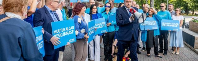 FOTOD | Isamaa, sotsid ja EKRE andsid Tallinnas üle valimisnimekirjad