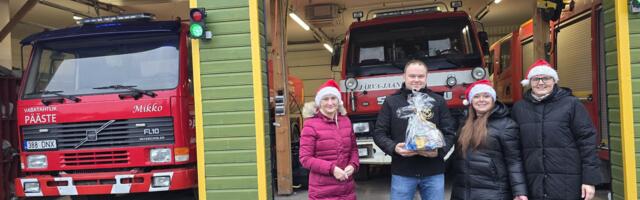 FOTOD: EKRE Järva osakonna tegusad Päkapikud viisid jõulupakke hooldekodudesse ja päästekomandodesse