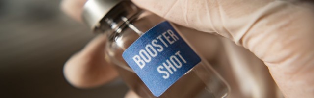 Rootsi professori sõnul võib vaja minna kuni viite Covidi vaktsiinisüsti