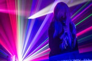 Üle(ndavad) heli(d)