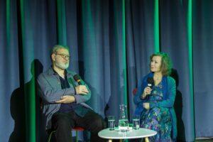 Seisavad haldjate õlgadel