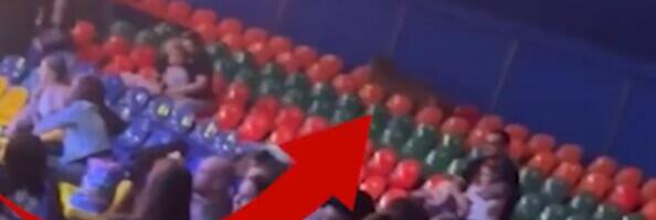 DRAMA U CIRKUSU, TIGAR SKOČIO U PUBLIKU! Nastao je opšti HAOS, deca vrište, odrasli potrčali u panici!(VIDEO)