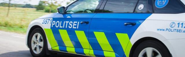 Põgenenud 13aastast autojuhti kinni pidanud politseinik tulistas endale jalga