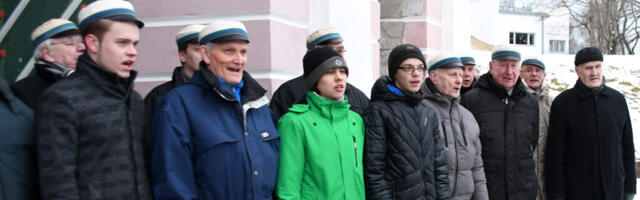 RAHVUSVAHELISEL MEESTEPÄEVAL JAGATUD EESTI MEESTE TERVISEALASEID EESMÄRKE