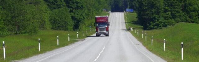 Riik plaanib lubada aprillist teedele pikemad autorongid