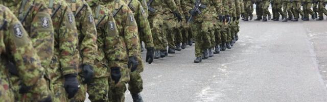 Ajateenija: „Mul on sõpru, kes istuvad niisama. Nad peaks ajateenistust proovima!“