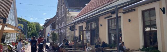 KÖÖGI KOMANDO | Burger on muutunud Eesti söögikohtades sama kohustuslikuks elemendiks kui välisuks. Rööm üllatas meeldivalt