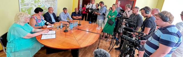 Narva poliitikud ei tulnud tanki teisaldamisega ise toime