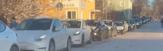 Video: Tesla laadjate juurde tekkisid Rootsis tohutud järjekorrad
