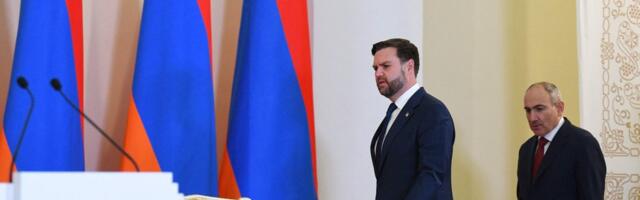 USA asepresident Vance tegi ajaloolise visiidi Armeeniasse. Plaanis on Vene tuumaenergia riigist välja tõrjuda