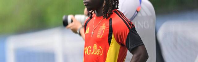 Jer, fudbal je, ipak, najvažnija (sporedna) stvar na svetu! Doku otišao iz kampa Belgije zbog najlepše vesti
