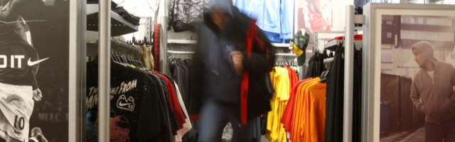 51-aastane mees varastas kauplusest teksapüksid ja kaks jopet