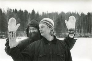 Kuldse kõrvaga mees heli ja vaikuse vahel