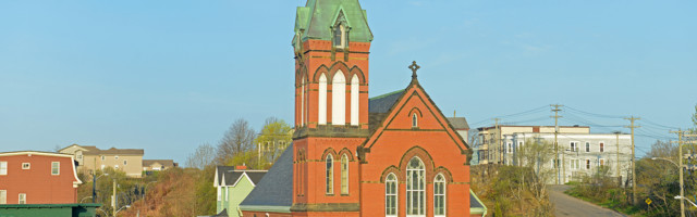 Kanada New Brunswicki provints sätestas vaktsiinipassi nõude, kuid osad piiskopkonnad seda ei täida