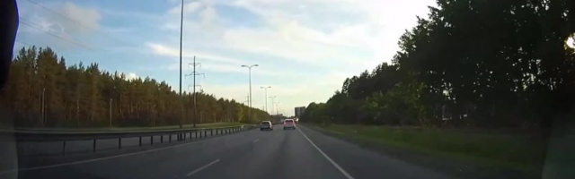PARDAKAAMERA VIDEOD | Liiklusmaniakile seadused ei kehti: erilise numbrimärgiga BMW jäi vähemalt kahe rikkumisega kaamerasse