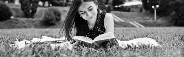 RAAMATUREEDE I Raamatuaasta 7 lugemissoovitust: realistlikest pappraamatutest kujunditerohke ja poeetilise Eesti ilukirjanduseni