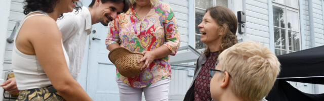 KOIRO DUO – KAUGE, AGA LÄHEDANE