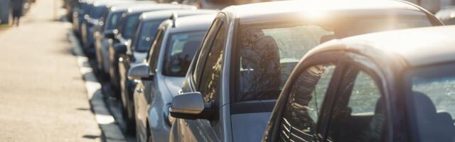 Šok na letovanju: Ovde parking košta 2.340 dinara na sat, a dnevna karta ide do neverovatnih 29.000 dinara!