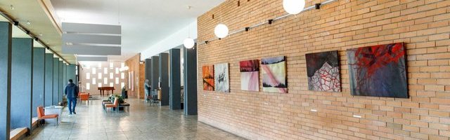 Akadeemiline Raamatukogu jätkab laenutamist