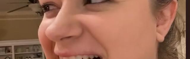 Naine, kes valmistab oma rinnapiimast abikaasale võid ja lastele jäätist