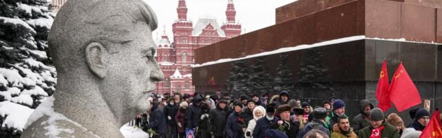 Riigiduuma asespiiker tegi ettepaneku Nõukogude riigitegelaste haudade koristamiseks Punaselt väljakult