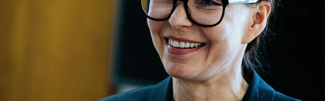 Kell 21.40 "Esimeses stuudios" Astrid Asi