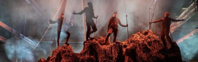 Ära jääb 12 väljamüüdud etendust. Lavastajapreemia toonud „Leviaatan“ ilma Jörgen Liigita ei jätka