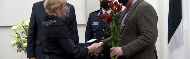 Reporter: Kaigas käes nelja koera vastu? Sõitva bussi rooli haaramine? Julgeid ei heiduta miski!