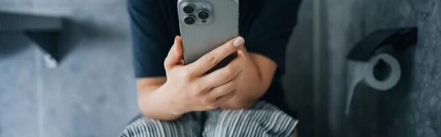 Targad inimesed keelduvad tualetis telefoni kasutamast nendel 10 põhjusel