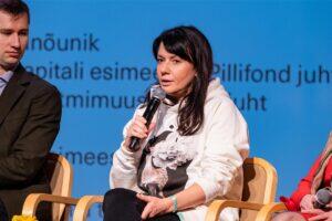 Kui ka klooster põleb, ei pea püha üritus veel seisma jääma