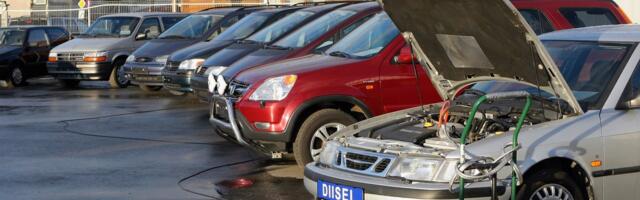 Kasutatud autode müügipettused: põhjata luksusauto ja uppunud elektriauto