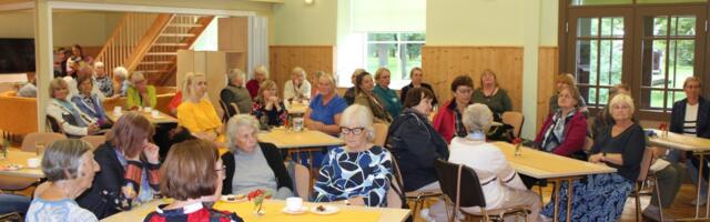 Päinurmes avati kogukonnamaja