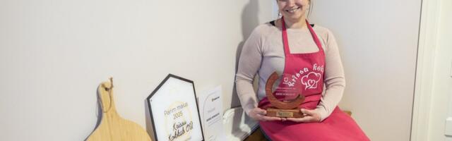 Migreenihood panid noore naise jõhvikasinepit keetma