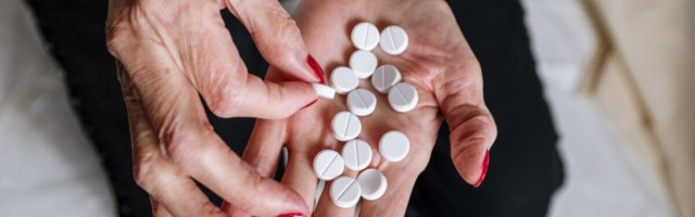 Ettevaatust! Need on joogid, millega ei tohiks mitte kunagi ravimeid võtta