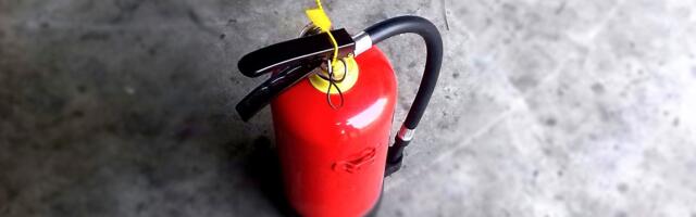 Ahjus süttis pitsa! Endale süüa teinud poiss pääses vigastusteta