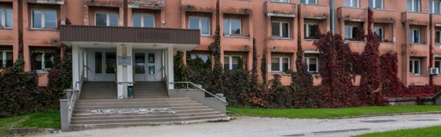 Türi valla endine valitsushoone läheb taas enampakkumisele, sedakorda läbi kohtutäituri