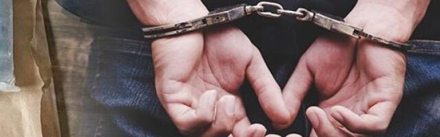 60 stabljika kanabisa i 600 grama osušene marihuane: Uhapšen diler u Čačku