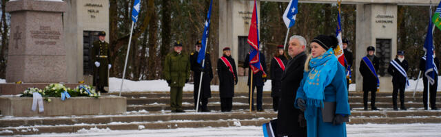 Pildigalerii: Jüriöö pargis tähistati Eesti Vabariigi 108. aastapäeva traditsioonilise tseremooniaga