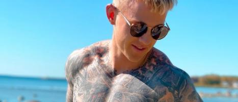 FOTO, MIDA PEAB NÄGEMA: strippar Justin avaldas mahlaka foto oma esinemisest