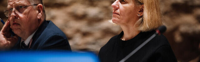 Opositsioonierakonnad nõuavad Akkermanni tagasiastumist