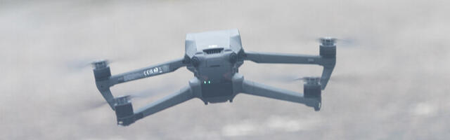 Tehnoloogiaõpetajad õppisid lennuakadeemias droonide ehitust ja lennutamist